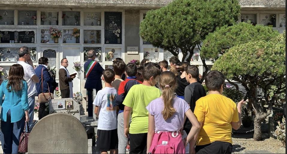 cortona a terontola la commemorazione per le storiche maestre del paese