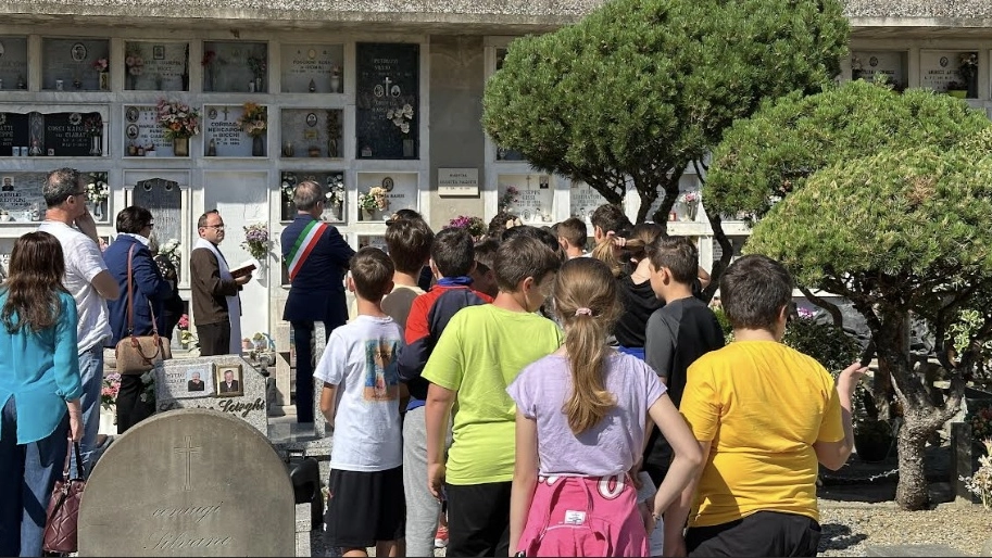 La commemorazione di Paliotti La commemorazione di Paliotti