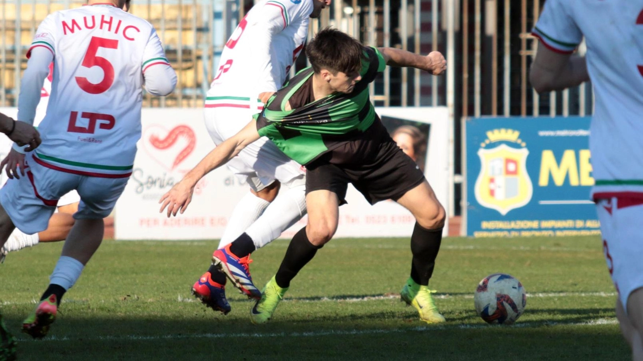 Otto partite per difendere il cuscinetto di 5 punti, quelli rimasti di vantaggio sulla zona play out. E’ questa la... Otto partite per difendere il cuscinetto di 5 punti, quelli rimasti di vantaggio sulla zona play out. E’ questa la...