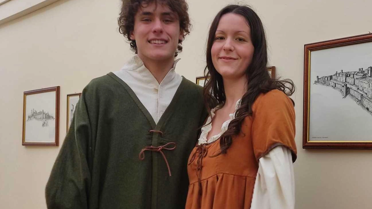 Ha 23 anni e si è laureata in storia medievale sulle antiche attività nella vallata casentinese. Una manifestazione che ha coinvolto in passato altri suoi familiari, dal nonnno alla mamma. Ha 23 anni e si è laureata in storia medievale sulle antiche attività nella vallata casentinese. Una manifestazione che ha coinvolto in passato altri suoi familiari, dal nonnno alla mamma.
