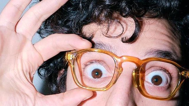 Leonardo Fattori con i suoi occhiali Leonardo Fattori con i suoi occhiali