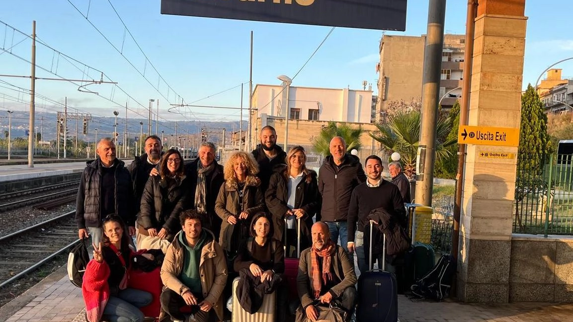 La delegazione di un gruppo di valdarnesi arrivata in Calabria La delegazione di un gruppo di valdarnesi arrivata in Calabria