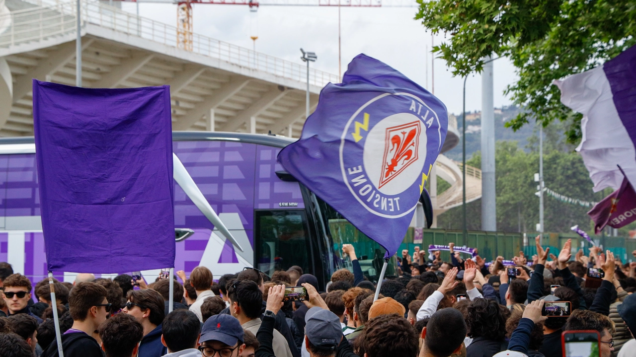 Fiorentina Betis, i tifosi caricano la squadra. Niente coreografia, non c’è l’ok
