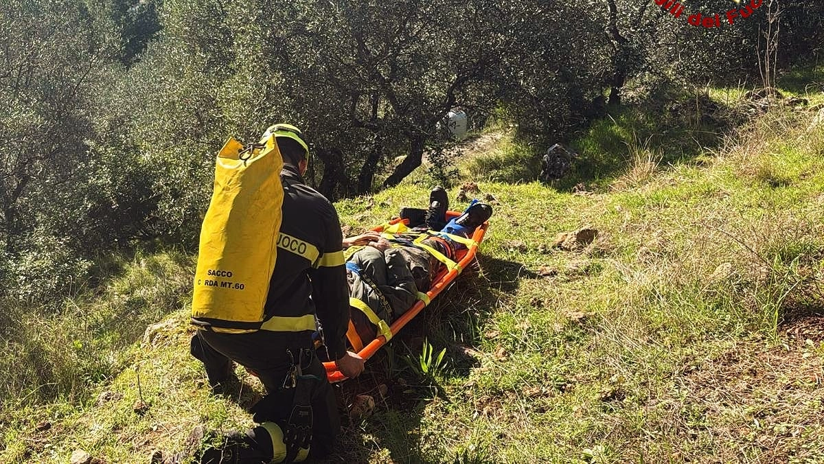 Il soccorso dei vigili del fuoco sui Monti Pisani
