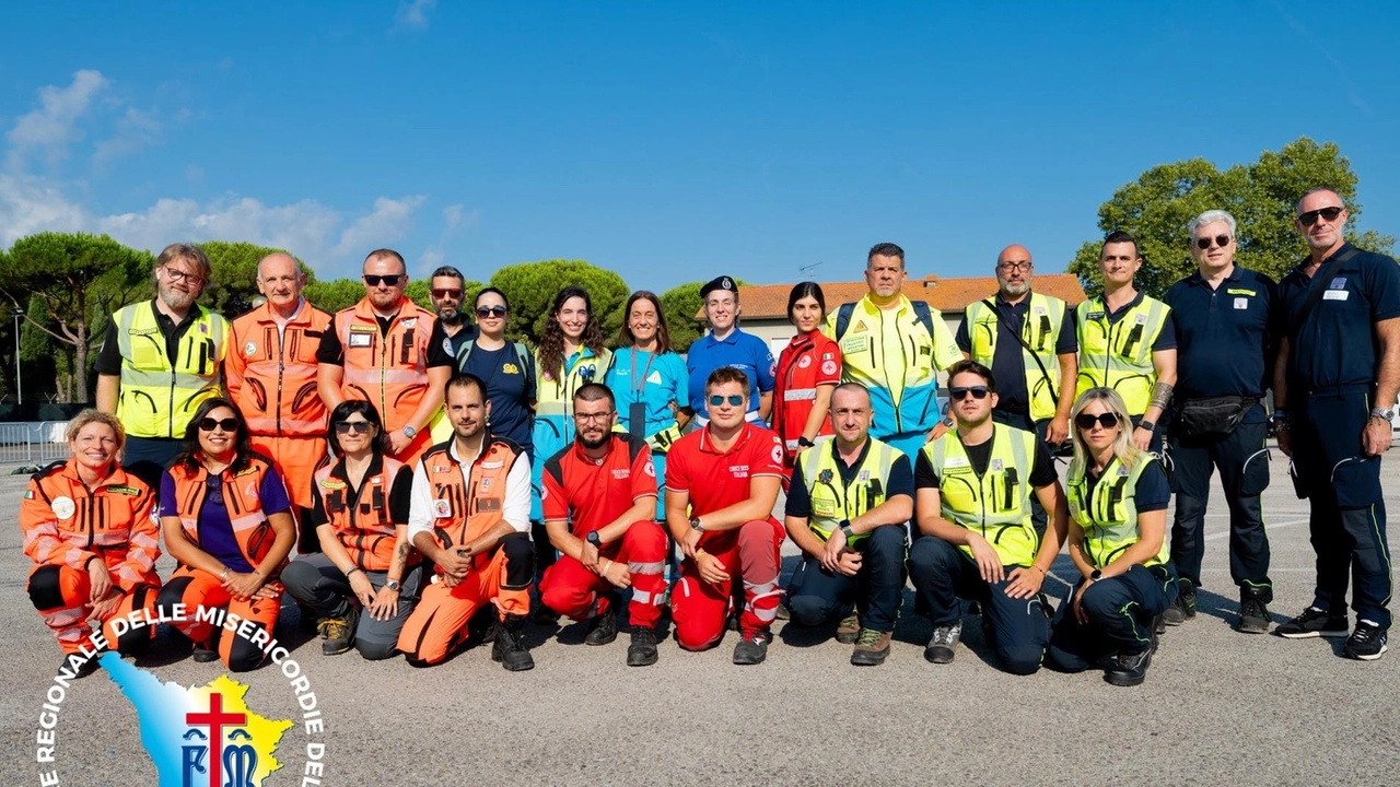 La delicatissima operazione in Medio Oriente è stata coordinata dalla centrale diretta dal dottor Paolini. I piccoli e i loro accompagnatori, trentasei in tutto, sono arrivati a Bologna dall’Egitto con due voli speciali. La delicatissima operazione in Medio Oriente è stata coordinata dalla centrale diretta dal dottor Paolini. I piccoli e i loro accompagnatori, trentasei in tutto, sono arrivati a Bologna dall’Egitto con due voli speciali.