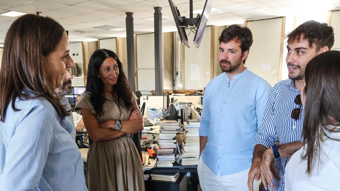 La sindaca incontra Niccolò. Sicurezza, giovani e Cascine: "I tuoi spunti sono preziosi. E presto vedremo i risultati" La sindaca incontra Niccolò. Sicurezza, giovani e Cascine: "I tuoi spunti sono preziosi. E presto vedremo i risultati"