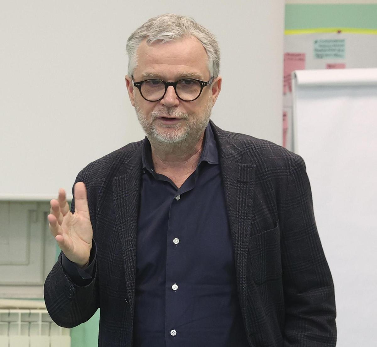Bezzini, Paris e Rosignoli. Regionali, il Pd cala gli assi Bezzini, Paris e Rosignoli. Regionali, il Pd cala gli assi