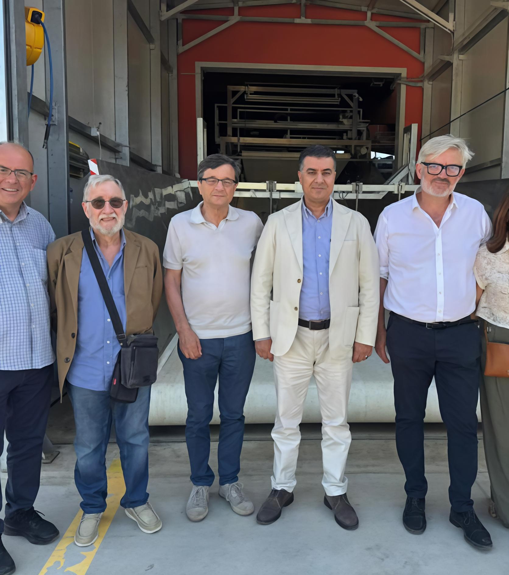 dal borgo al medio oriente ll ministro giordano hneifat in visita nella sede di aboca