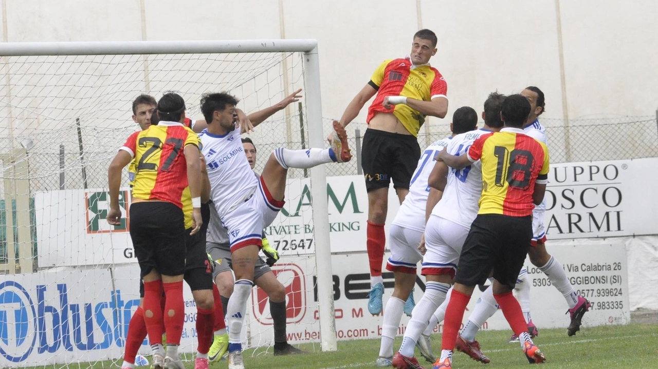 POGGIBONSI 1 FOLL. GAVORRANO 2 POGGIBONSI (3-5-2): Bertini; Nobile (83’ Kean), Borri, Borghi; El Dib (71’ Pruszko), Gonzi, Corzani (86’ Resuttana),... POGGIBONSI 1 FOLL. GAVORRANO 2 POGGIBONSI (3-5-2): Bertini; Nobile (83’ Kean), Borri, Borghi; El Dib (71’ Pruszko), Gonzi, Corzani (86’ Resuttana),...