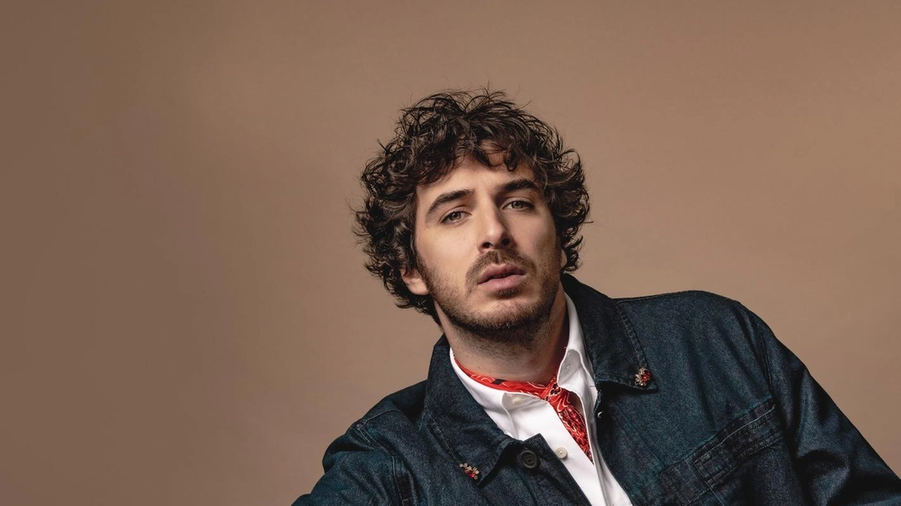 L’attore Pierpaolo Spollon, al suo debutto teatrale con lo spettacolo scritto a quattro mani con Matteo Monforte, “Querl che provo dir non so” L’attore Pierpaolo Spollon, al suo debutto teatrale con lo spettacolo scritto a quattro mani con Matteo Monforte, “Querl che provo dir non so”