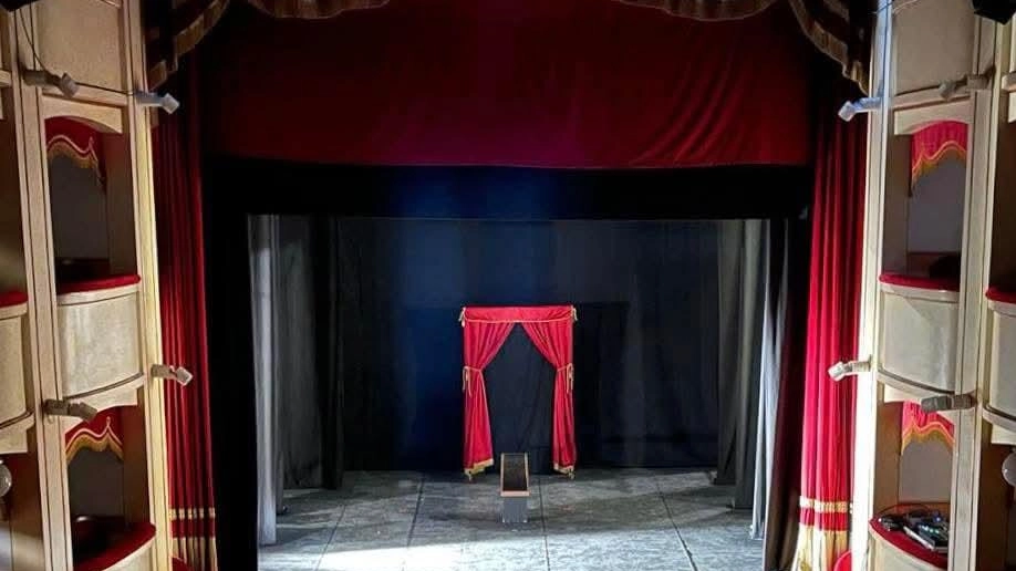 In arrivo una serie di interventi per rendere due strutture più accessibili. Sarà installato un servoscala e verranno realizzati servizi igienici senza barriere. In arrivo una serie di interventi per rendere due strutture più accessibili. Sarà installato un servoscala e verranno realizzati servizi igienici senza barriere.