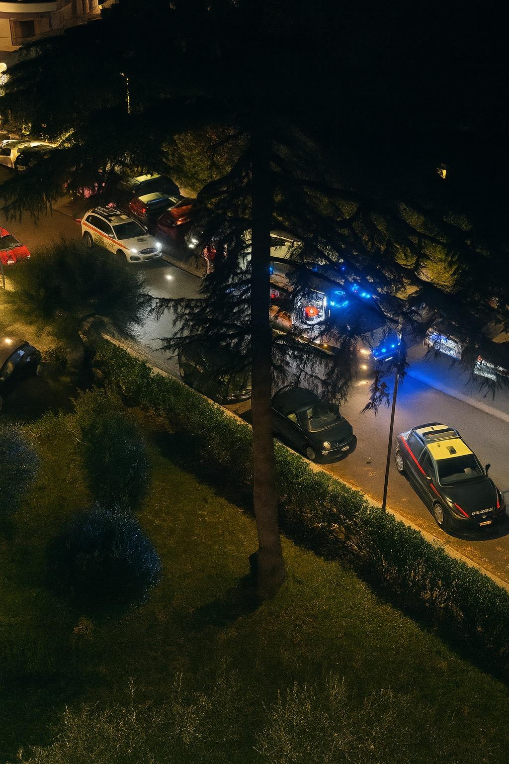 Spari nella notte in via Liguria, scatta il blitz in un condominio Spari nella notte in via Liguria, scatta il blitz in un condominio