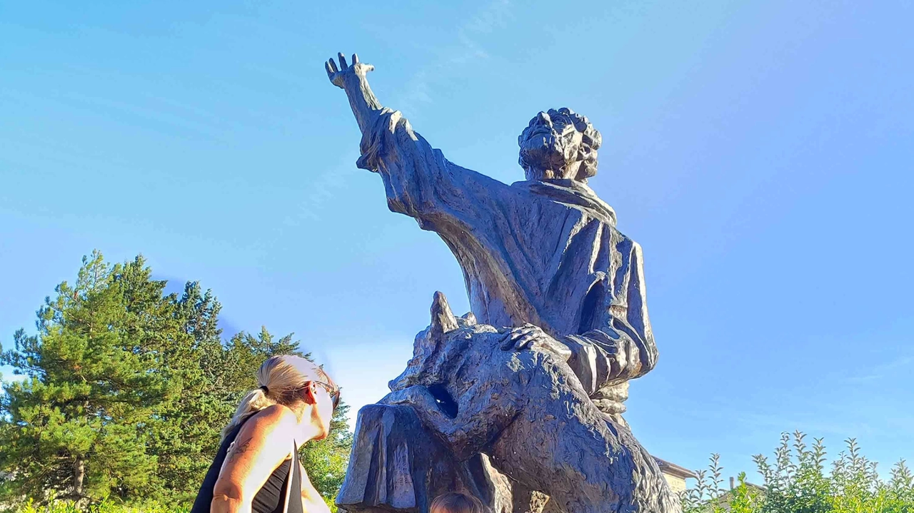 L’incontro tra San Francesco e il lupo avvenne a Gubbio: anche per questo la città si prepara a commemorare gli 800 anni dalla morte del Poverello