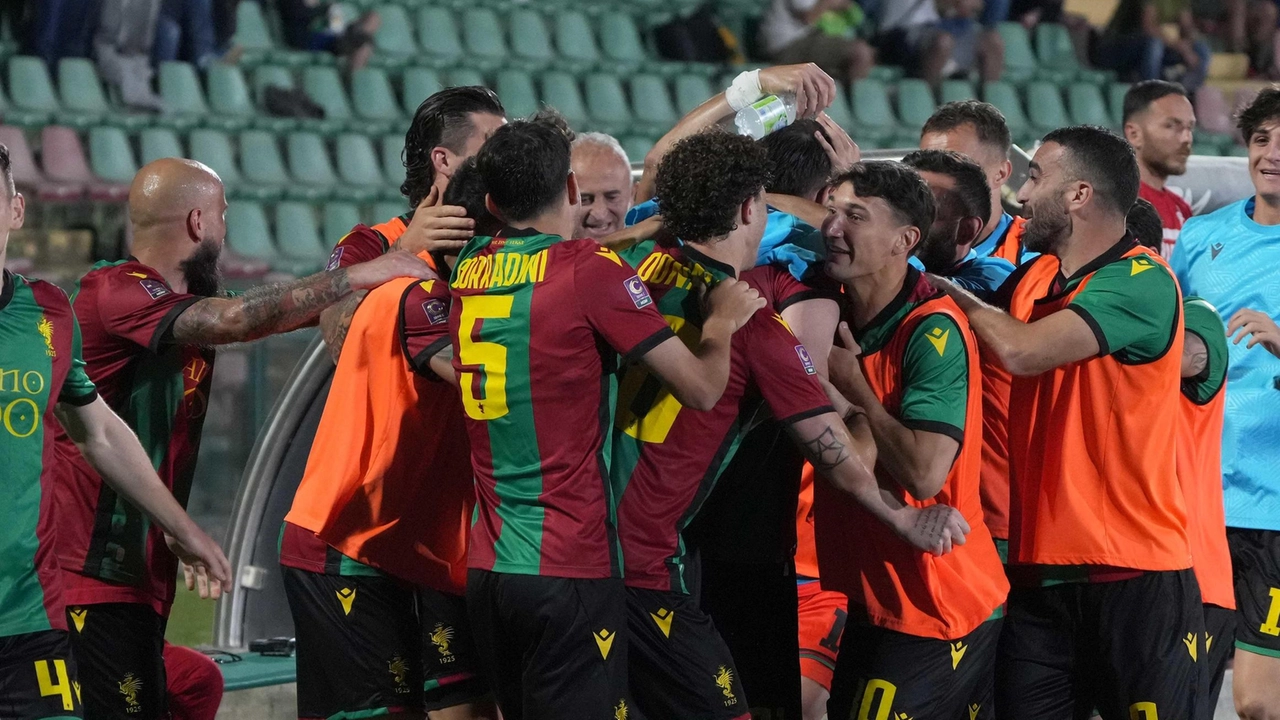 La Ternana affronta il Pescara in una finale attesa, trasmessa su Rai 2 e Sky. Liverani e Baldini pronti per la sfida. La Ternana affronta il Pescara in una finale attesa, trasmessa su Rai 2 e Sky. Liverani e Baldini pronti per la sfida.