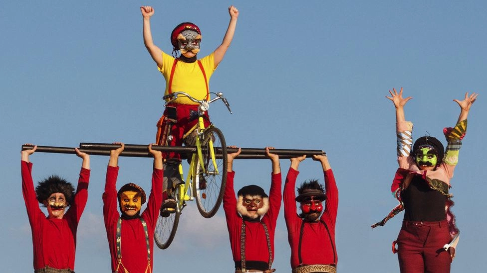A Brugnato, spettacolo teatrale in bicicletta con Faber Teater, parte della rassegna 'Intrecci di storie' del Consorzio Il Cigno. Evento itinerante sul tema del ciclismo e di Fausto Coppi, con partenza dal centro storico e arrivo all'Outlet Village Brugnato 5Terre. Adulti pagano 5 euro, ragazzi sotto i 18 anni entrano gratis. Iniziativa sostenuta dalla Fondazione Compagnia di San Paolo. Per info e prenotazioni: consorzioilcigno@gmail.com. A Brugnato, spettacolo teatrale in bicicletta con Faber Teater, parte della rassegna 'Intrecci di storie' del Consorzio Il Cigno. Evento itinerante sul tema del ciclismo e di Fausto Coppi, con partenza dal centro storico e arrivo all'Outlet Village Brugnato 5Terre. Adulti pagano 5 euro, ragazzi sotto i 18 anni entrano gratis. Iniziativa sostenuta dalla Fondazione Compagnia di San Paolo. Per info e prenotazioni: consorzioilcigno@gmail.com.
