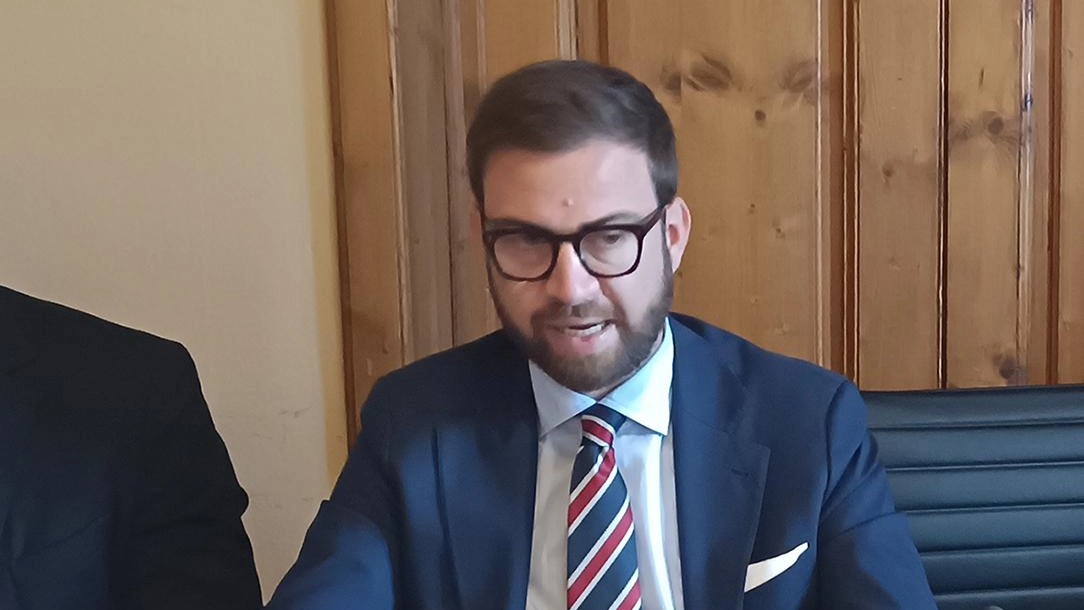 Il sindaco ha presentato la proposta di variante per consentire l’insediamento con uffici e mezzi. L’area sarà in gran parte adibita a cassa di laminazione. La parola alla Conferenza dei servizi. Il sindaco ha presentato la proposta di variante per consentire l’insediamento con uffici e mezzi. L’area sarà in gran parte adibita a cassa di laminazione. La parola alla Conferenza dei servizi.