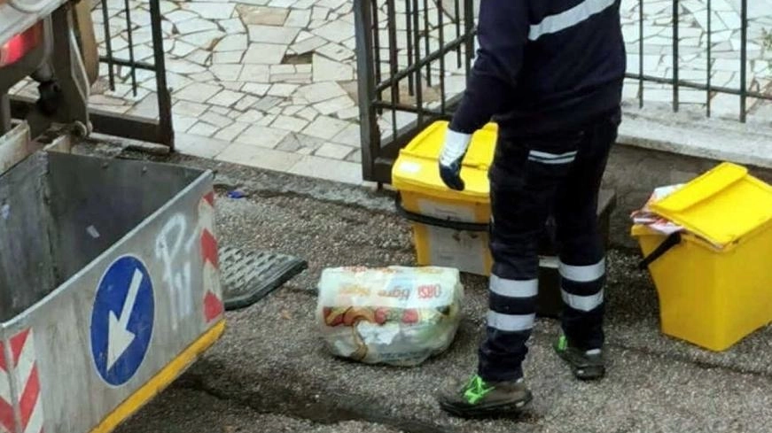 Aumento consistente della Tari ad Orvieto causa proteste da parte di cittadini e imprese. Nuovo metodo di calcolo di Arera impatta sui costi del servizio, generando preoccupazioni tra i sindaci umbri. Aumento consistente della Tari ad Orvieto causa proteste da parte di cittadini e imprese. Nuovo metodo di calcolo di Arera impatta sui costi del servizio, generando preoccupazioni tra i sindaci umbri.