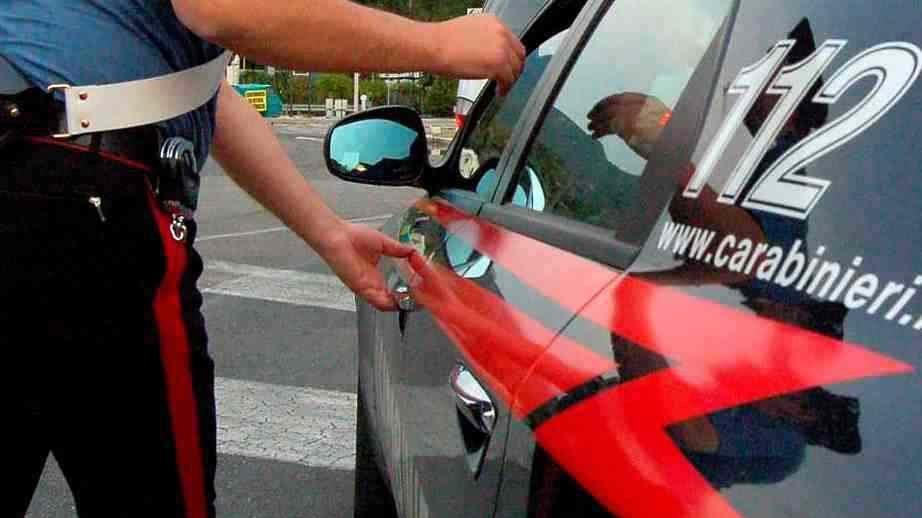 Vittima di violenze denunciata dall’ex. Ora lotta per riabbracciare suo figlio