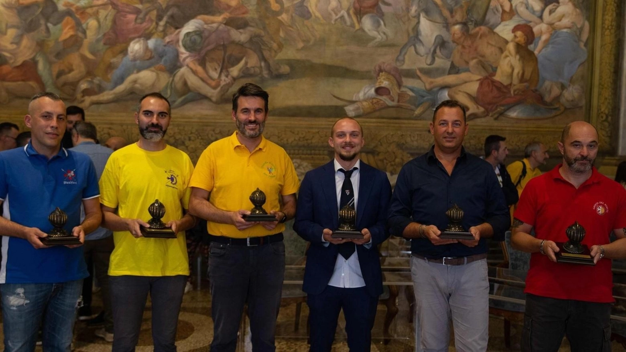 Una delle ultime edizioni del Premio Il Morione:. questo pomeriggio alle 17 si svolgerà la cerimonia conclusiva, con la proclamazione dei vincitori Una delle ultime edizioni del Premio Il Morione:. questo pomeriggio alle 17 si svolgerà la cerimonia conclusiva, con la proclamazione dei vincitori