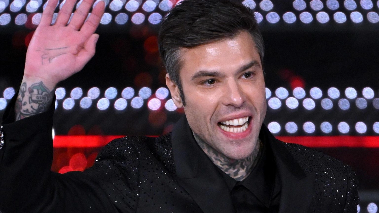 Fedez si esibisce in Toscana, a Villa Bertelli, il 19 agosto Fedez si esibisce in Toscana, a Villa Bertelli, il 19 agosto