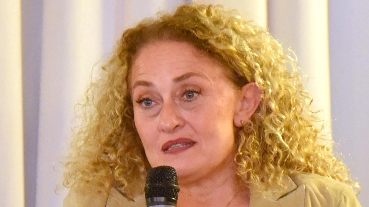 L’assessore comunale di Follonica, con delega alle pari opportunità, Eleonora Goti. Criticata dal Pd la decisione di escludere il centro Olympia de Gouges dalla Commissione pari opportunità