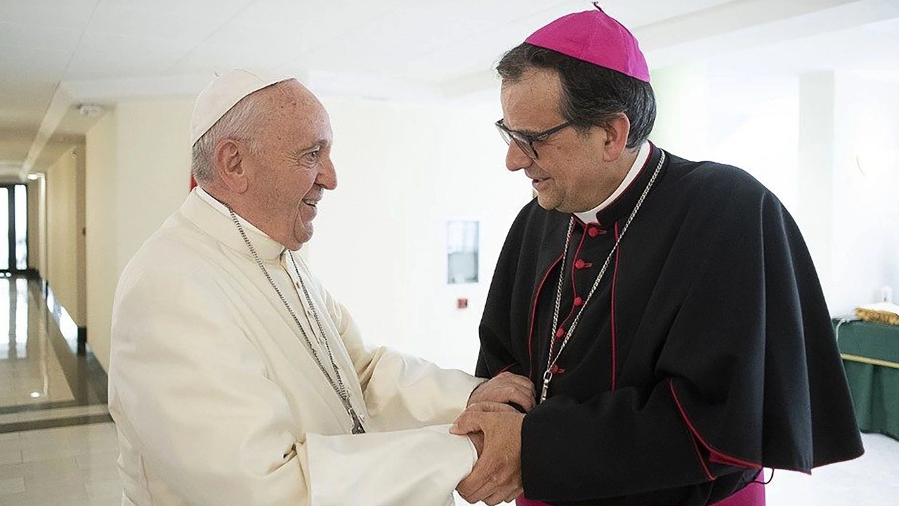 Il cardinale Lojudice con Papa Francesco