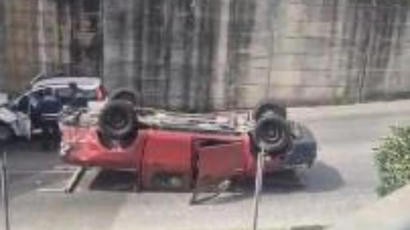 sulla rampa in contromano travolge e ribalta pick up tragedia sfiorata al 82161158217