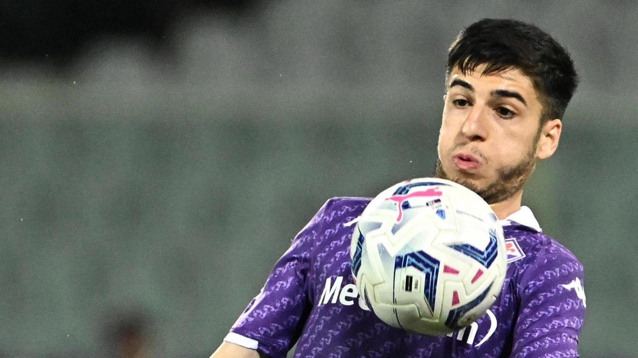 La Fiorentina inizia il cammino in Coppa Italia contro l'Empoli. Possibile rotazione di formazione, ma con il ritorno di Gudmundsson. Diretta su Italia1 alle 21. La Fiorentina inizia il cammino in Coppa Italia contro l'Empoli. Possibile rotazione di formazione, ma con il ritorno di Gudmundsson. Diretta su Italia1 alle 21.