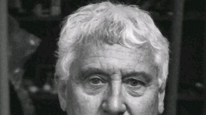 L’architetto Giulio Lazzotti L’architetto Giulio Lazzotti