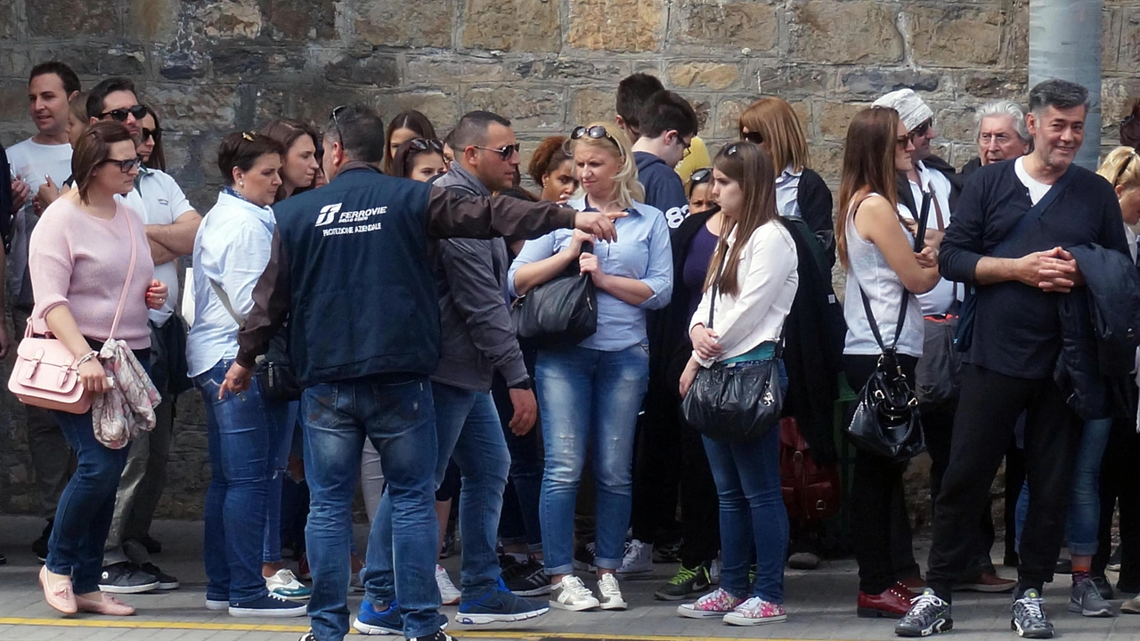 Cinque Terre, l’assalto. “Non è un parco giochi. Serve più rispetto”