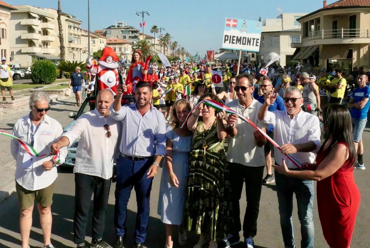 la passeggiata si colora sfilata dei baby ciclisti del memorial morelli