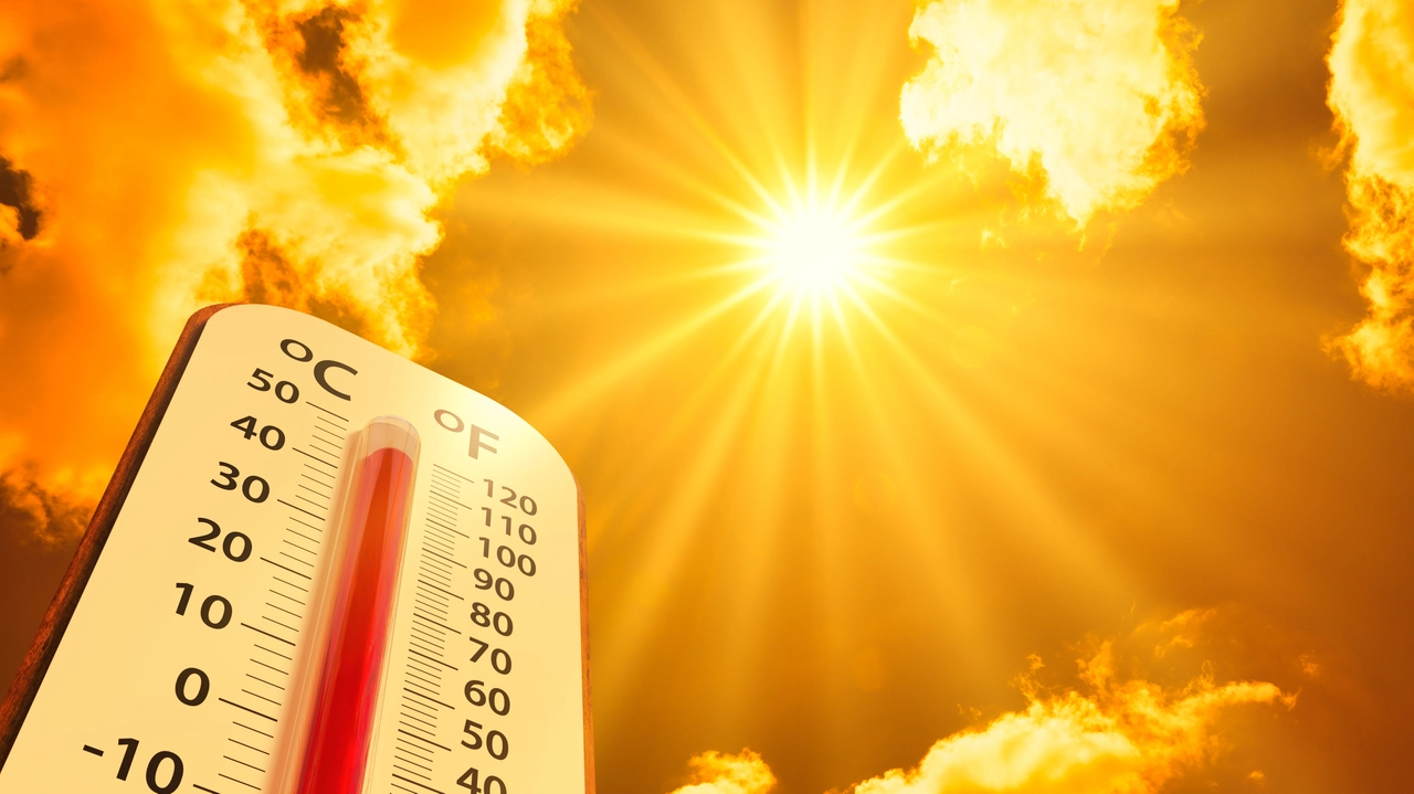 Toscana, quando arriva la pioggia? Per ora è allerta rossa, caldo record