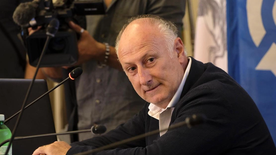 Il presidente della Provincia inserito nel listino bloccato dei Dem. Sarà consigliere in Regione sia in caso di vittoria che di sconfitta di Giani. Il presidente della Provincia inserito nel listino bloccato dei Dem. Sarà consigliere in Regione sia in caso di vittoria che di sconfitta di Giani.