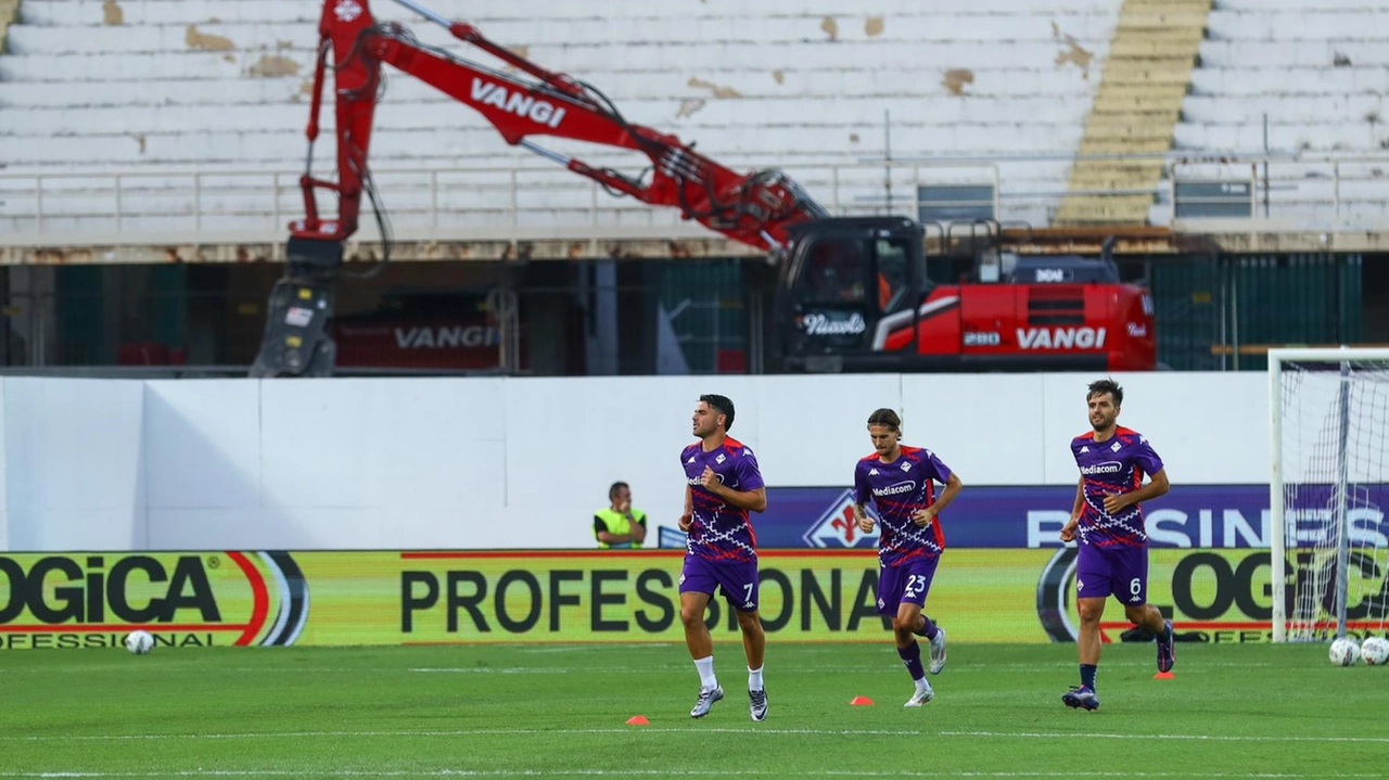 Negli ultimi mesi incontri tra Comune e Fiorentina con promesse di soluzioni. Ma la vista sugli scavi resta Negli ultimi mesi incontri tra Comune e Fiorentina con promesse di soluzioni. Ma la vista sugli scavi resta