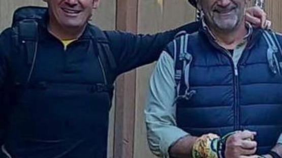 A sinistra Fabio Fabiani e a destra Luigi Terenzoni, che si erano messi sul cammino di Santiago, documentanto tutto il viaggio tappa per tappa sui social, in modo da poter raccogliere i fondi necessari al restauro dell’oratorio A sinistra Fabio Fabiani e a destra Luigi Terenzoni, che si erano messi sul cammino di Santiago, documentanto tutto il viaggio tappa per tappa sui social, in modo da poter raccogliere i fondi necessari al restauro dell’oratorio