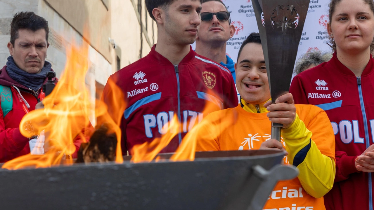 Ai giochi parteciperanno oltre 1.500 atleti, con e senza disabilità intellettive, da 102 delegazioni. La cerimonia in piazza dei Miracoli: "Per testimoniare il ruolo e il potere inclusivo dello sport".