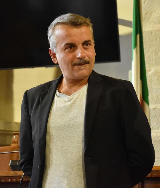 Rinasce via Campo dei Fiori. Cancelli riaperti dopo 7 anni Rinasce via Campo dei Fiori. Cancelli riaperti dopo 7 anni