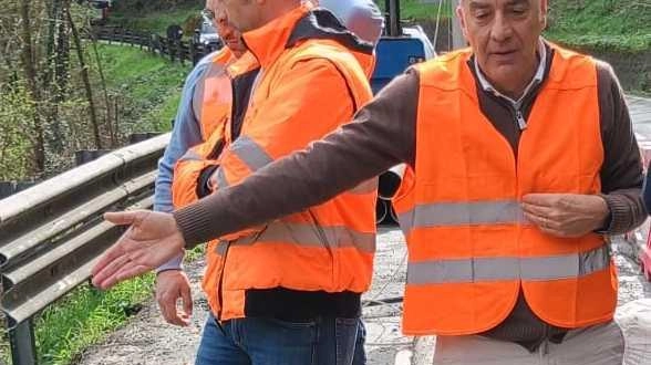 I tecnci a lavoro per il consolidamento della SR445