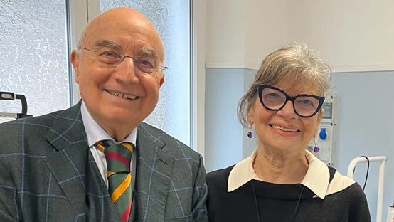 In ambulatorio il dottor Bruno Bianchi, specialista, e Maurizio Durno medico ecografista. Una delle iniziative di sostegno alla sanità messe in campo dalla direttrice del centro Vincenti. In ambulatorio il dottor Bruno Bianchi, specialista, e Maurizio Durno medico ecografista. Una delle iniziative di sostegno alla sanità messe in campo dalla direttrice del centro Vincenti.