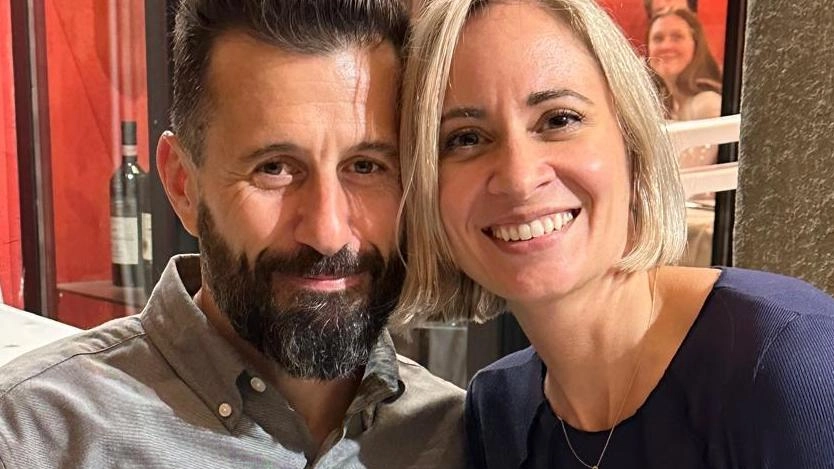 Nathan Wadding Miriam Mayr a Pontremoli dove hanno suggellato loro promessa di matrimonio che celebrano oggi al Podere Conti Nathan Wadding Miriam Mayr a Pontremoli dove hanno suggellato loro promessa di matrimonio che celebrano oggi al Podere Conti