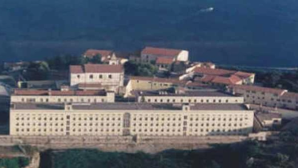 Il carcere di Porto Azzurro Il carcere di Porto Azzurro