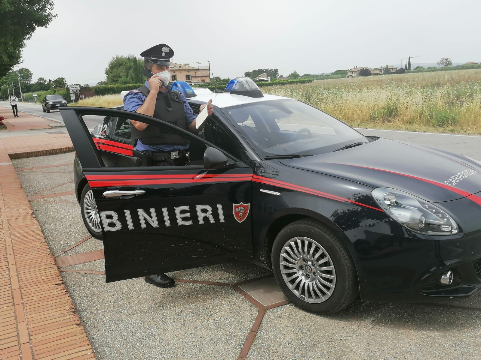 a 14 anni va a scuola con una pistola a salve nello zaino denunciato da Lanazione.it a 14 anni va a scuola con una pistola a salve nello zaino denunciato
