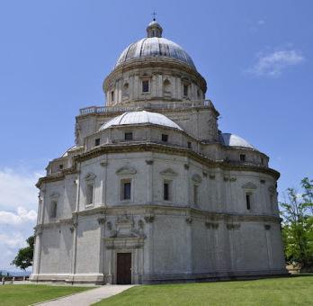 https://www.lanazione.it/image-service/view/acePublic/alias/contentid/ODIxNWExMmEtY2RlZS00/0/consolazione-libro-di-foto-sul-tempio.jpeg