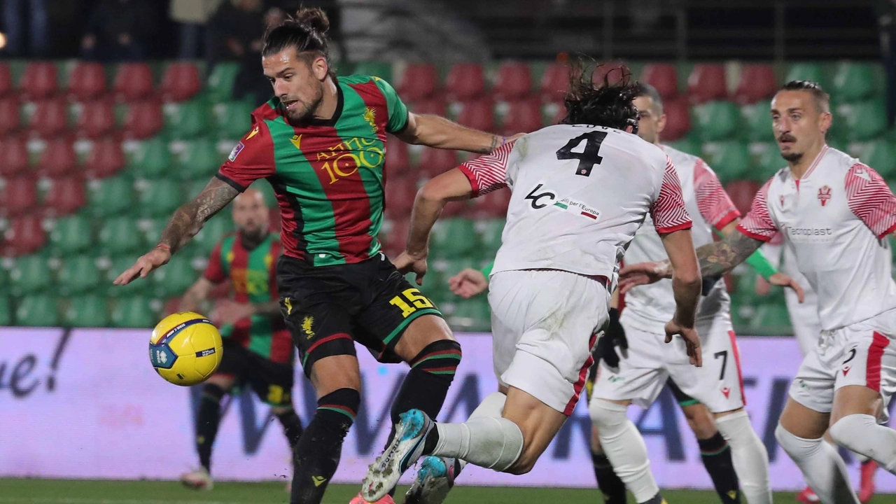 Tiago Casasola