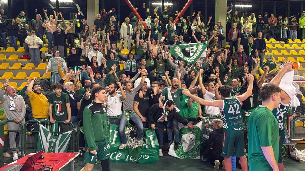 La Mens Sana Siena è alla ricerca di un nuovo allenatore dopo l'addio di Paolo Betti, con l'obiettivo di professionalizzare ulteriormente la squadra. La Mens Sana Siena è alla ricerca di un nuovo allenatore dopo l'addio di Paolo Betti, con l'obiettivo di professionalizzare ulteriormente la squadra.