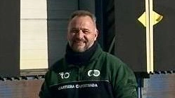 Massimiliano Romoli abitava a Bonelle, lavorava nella cartiera di Capostrada e da molti anni era dirigente accompagnatore della Polisportiva Hitachi