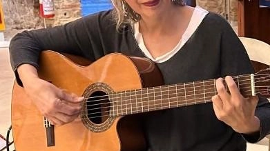 VINCI Un viaggio tra racconti, poesie e musica, per immergersi in atmosfere intense e suggestive, tra visioni poetiche e melodie popolari....