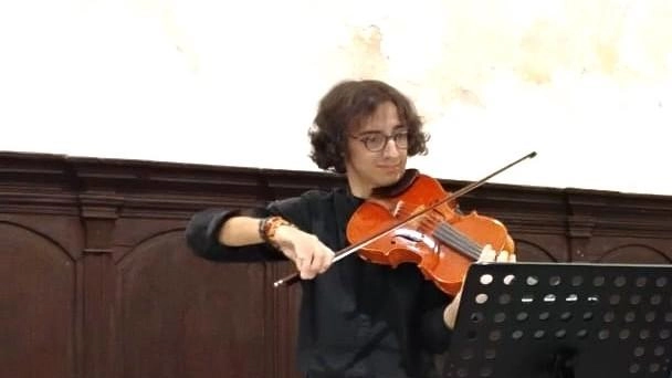 Sul palco un ensemble di cinque elementi che hanno già all’attivo una proficua collaborazione. Per il pubblico del Lerici Festival eseguiranno brani di Prokofiev, Bruch, Bloch e Shostakovich. Sul palco un ensemble di cinque elementi che hanno già all’attivo una proficua collaborazione. Per il pubblico del Lerici Festival eseguiranno brani di Prokofiev, Bruch, Bloch e Shostakovich.