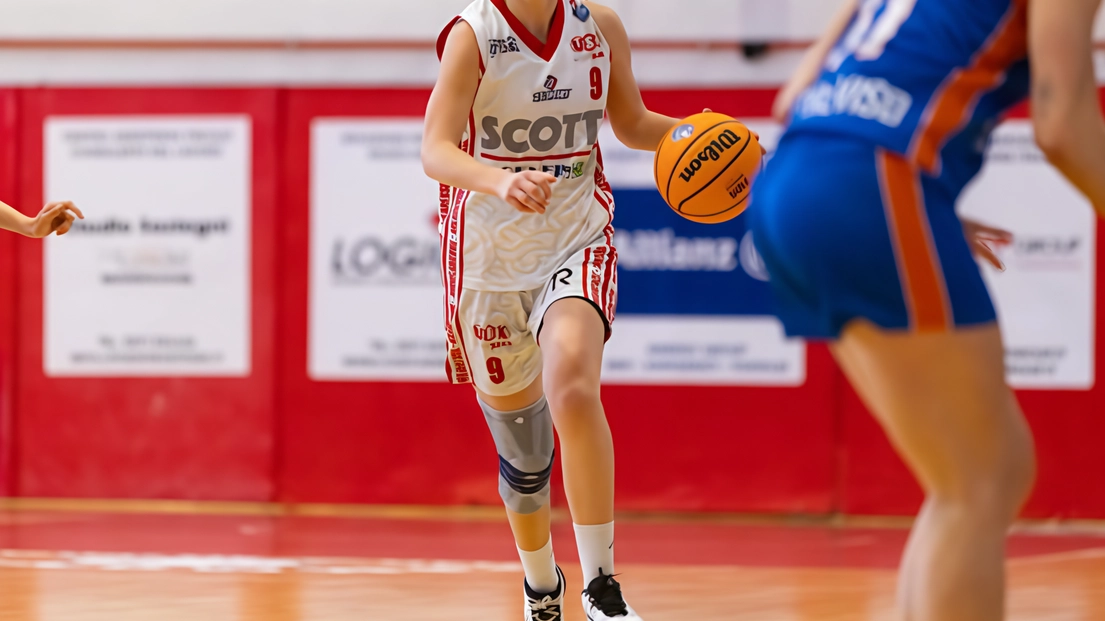 Giulia Ianezic, la play-guardia classe 2000 originaria di Trieste resterà all’Use Rosa Scotti anche per la stagione 2025-‘26 Giulia Ianezic, la play-guardia classe 2000 originaria di Trieste resterà all’Use Rosa Scotti anche per la stagione 2025-‘26