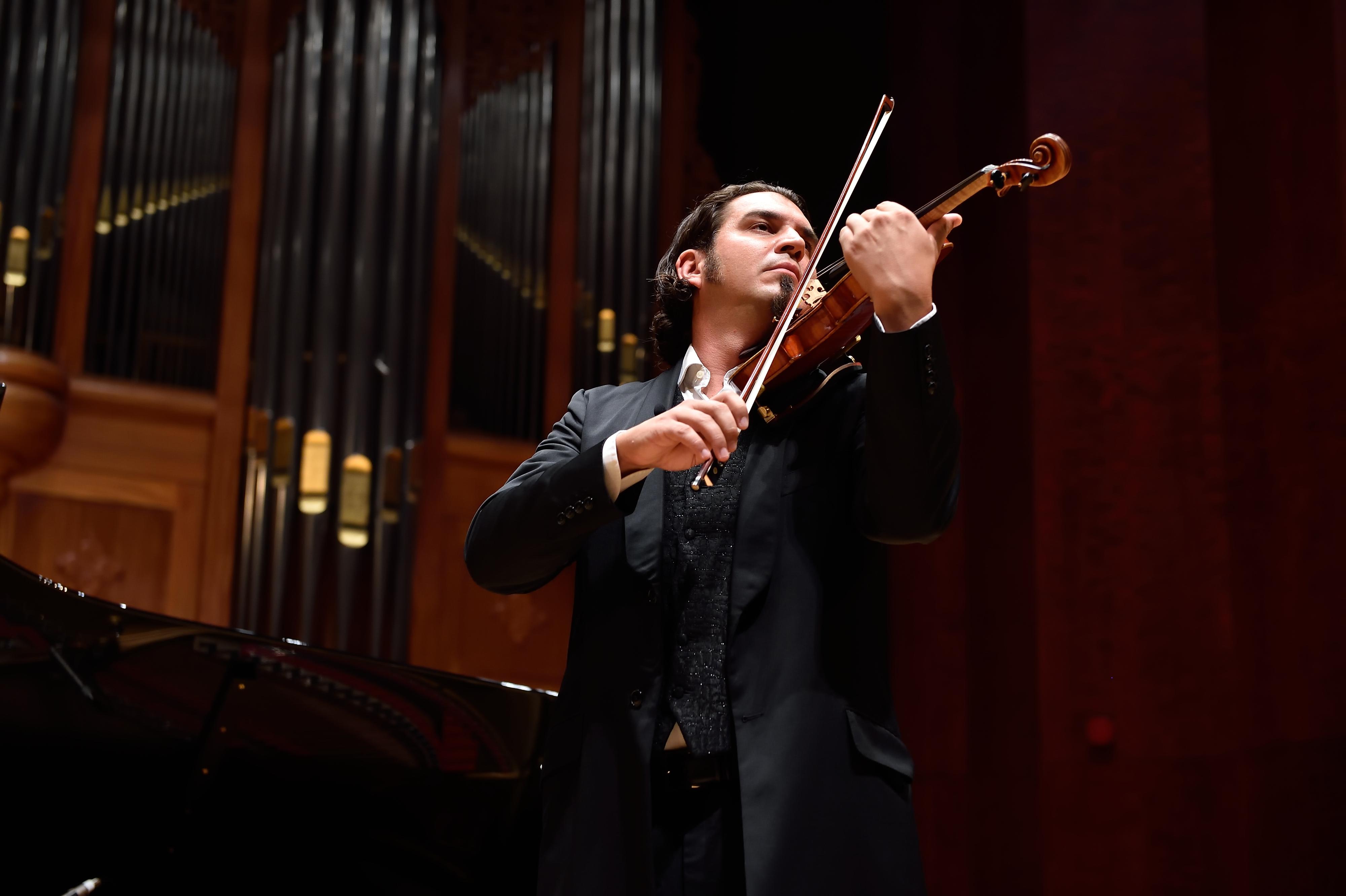 estate sulle note di vivaldi con le quattro stagioni